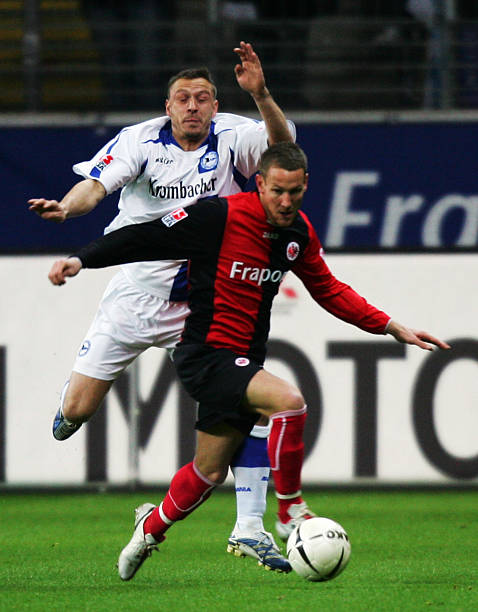 展现出了惊 展现出了惊