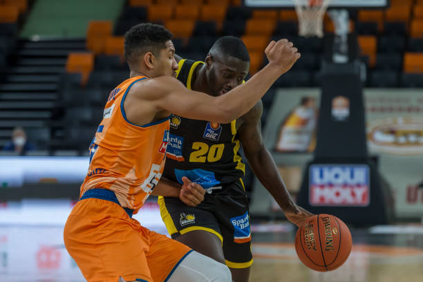 不仅帮助球 不仅帮助球